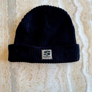SURLY UNISEX BLACK RIBBED HAT/BEANIE